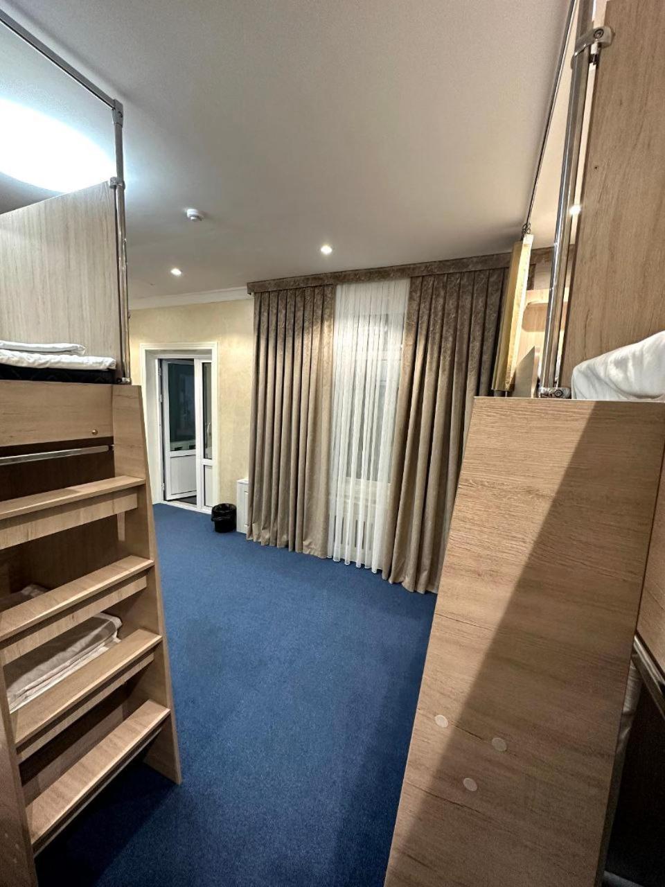 Loona Family Hostel Ташкент Экстерьер фото